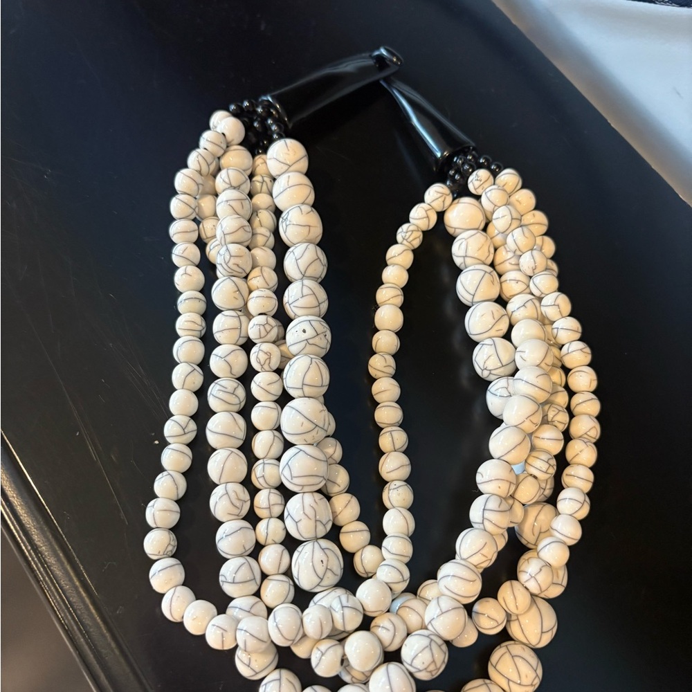 Chic Black and White Beaded Necklace